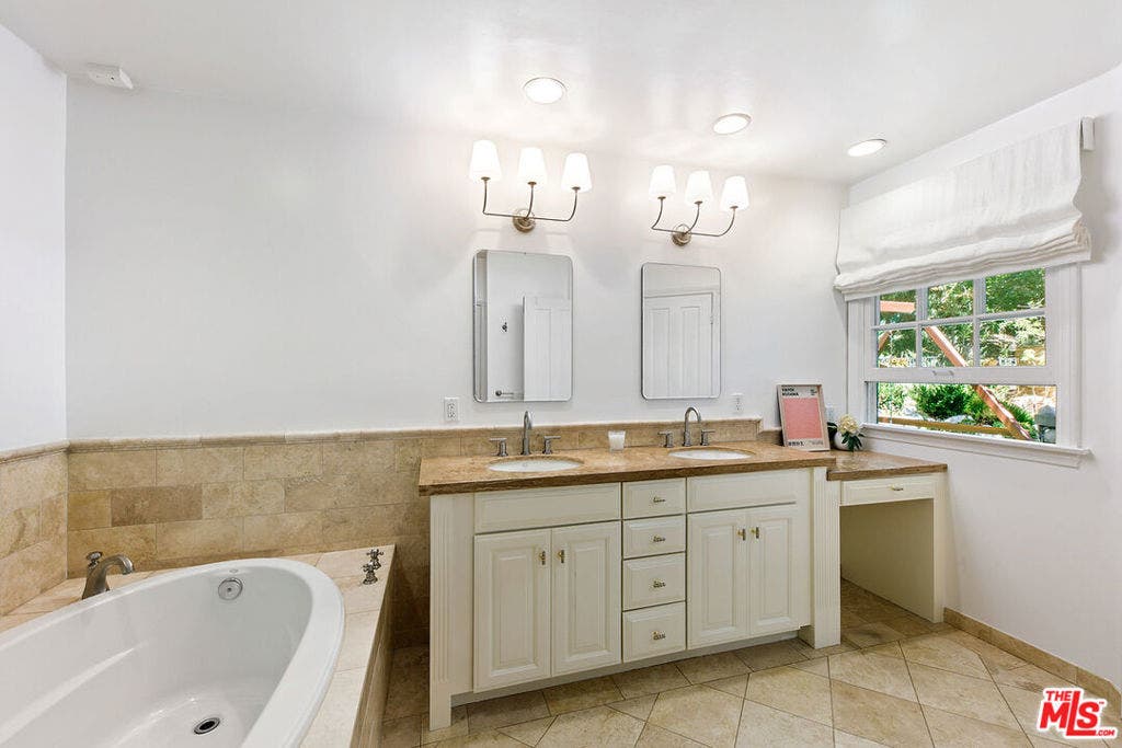 3644 Goodland Avenue, Los Angeles, CA 91604 3644 Goodland Avenue, Los Angeles, CA 91604
