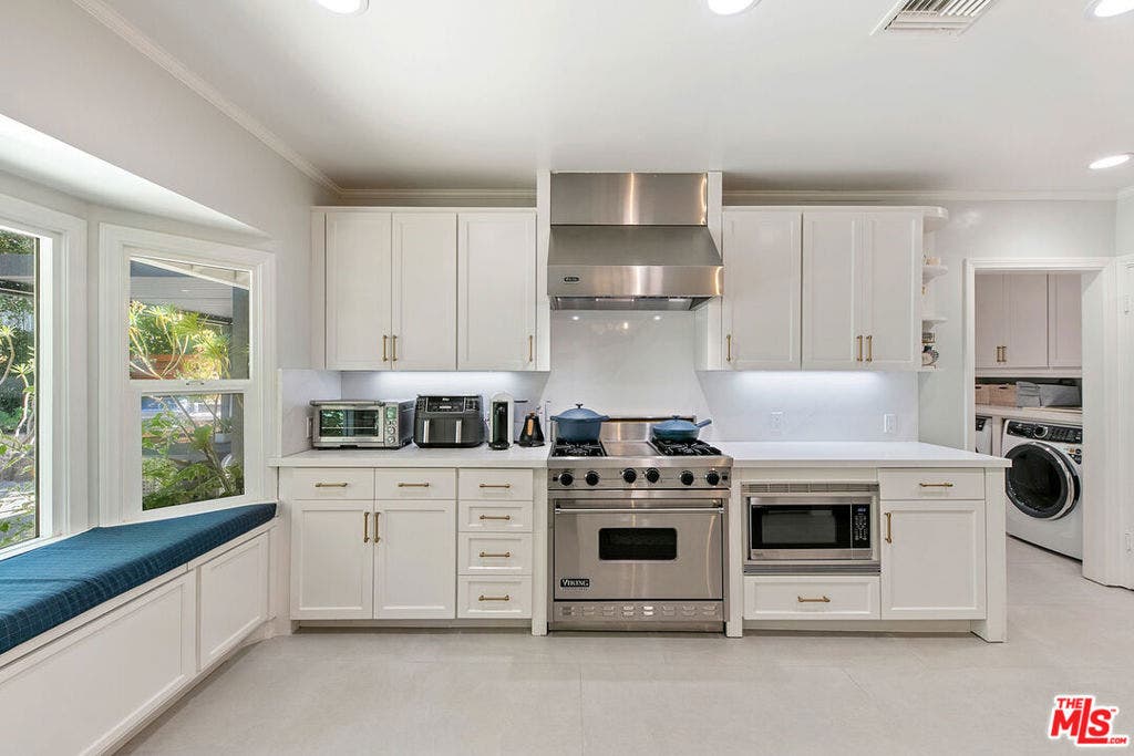 3644 Goodland Avenue, Los Angeles, CA 91604 3644 Goodland Avenue, Los Angeles, CA 91604