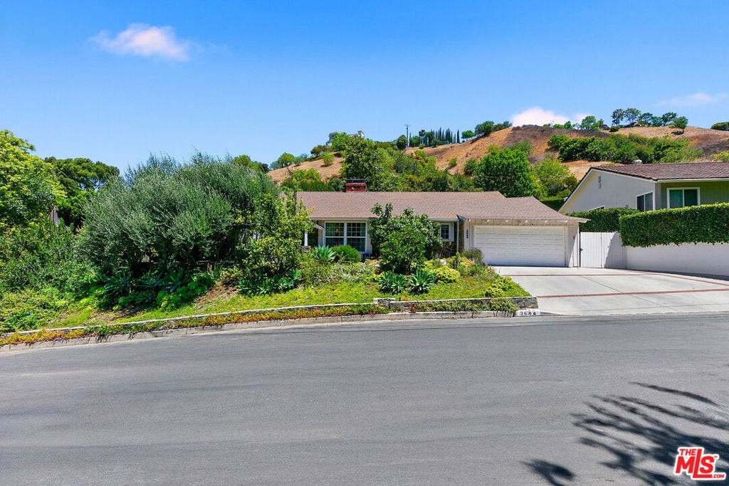 3644 Goodland Avenue, Los Angeles, CA 91604 3644 Goodland Avenue, Los Angeles, CA 91604
