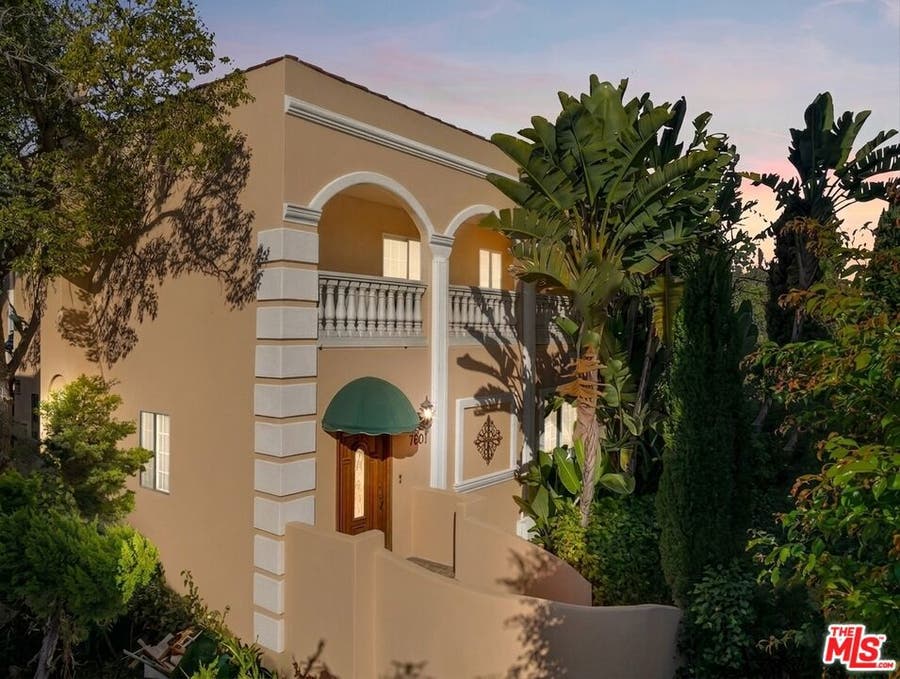 Property photo for 7601 Hollywood Boulevard, Los Angeles, CA