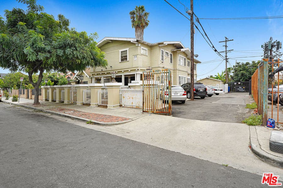 Property photo for 972 W 47th Street, Los Angeles, CA