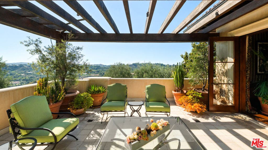 10 Beverly Ridge Terrace, Beverly Hills, CA 90210 10 Beverly Ridge Terrace, Beverly Hills, CA 90210