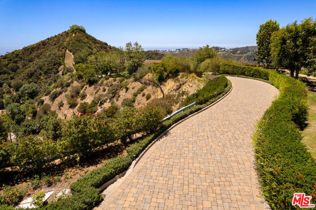 10 Beverly Ridge Terrace, Beverly Hills, CA 90210 10 Beverly Ridge Terrace, Beverly Hills, CA 90210