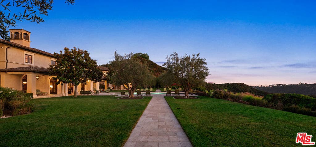 10 Beverly Ridge Terrace, Beverly Hills, CA 90210 10 Beverly Ridge Terrace, Beverly Hills, CA 90210