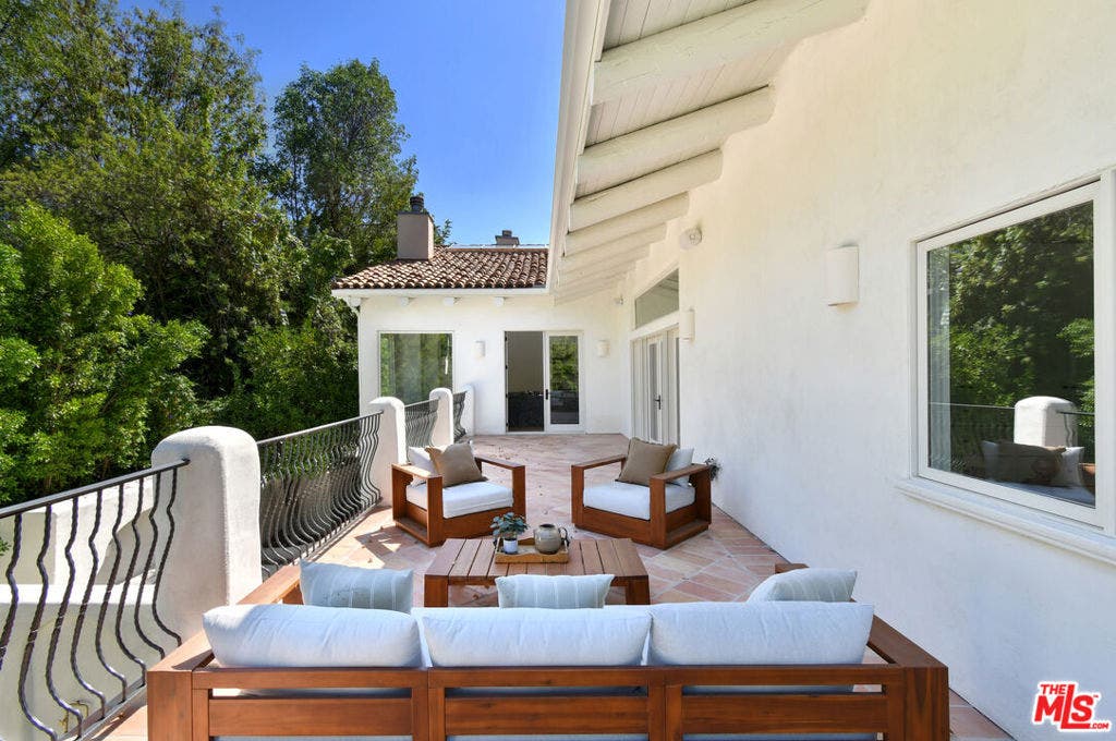 17647 BELINDA Street, Encino, CA 91316