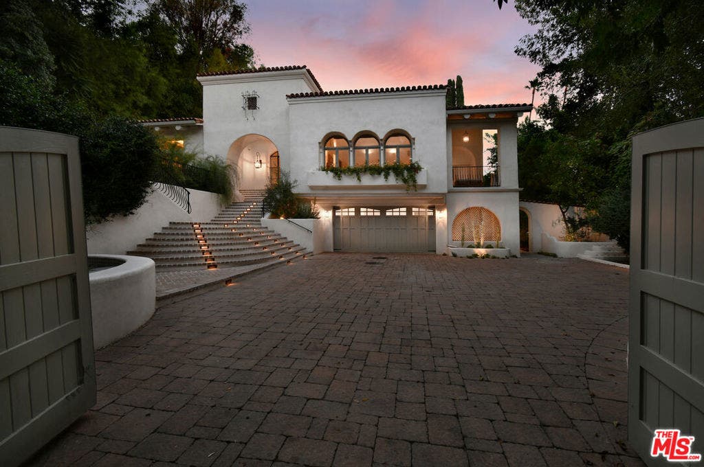 17647 BELINDA Street, Encino, CA 91316