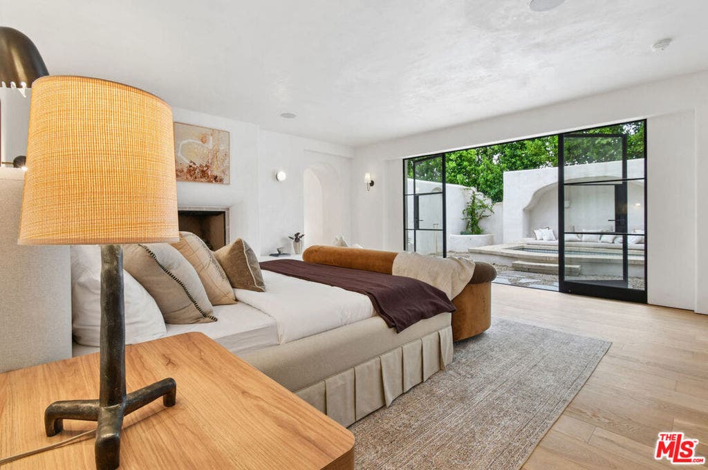 17647 BELINDA Street, Encino, CA 91316