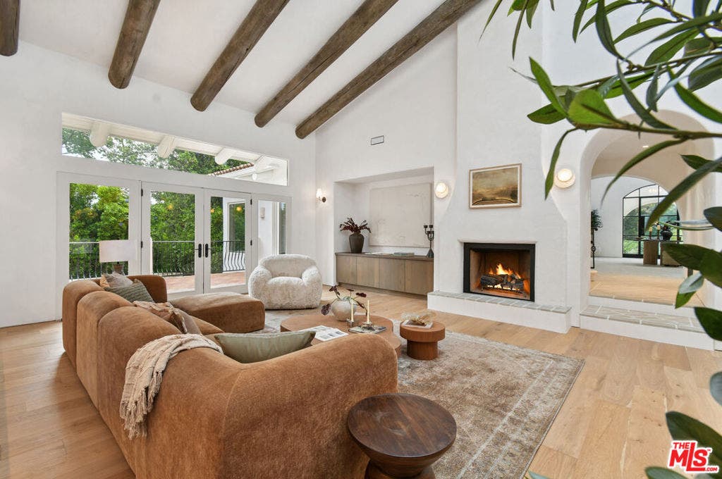 17647 BELINDA Street, Encino, CA 91316