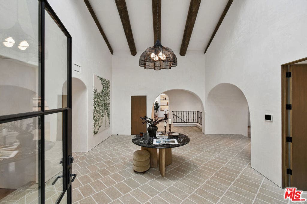 17647 BELINDA Street, Encino, CA 91316