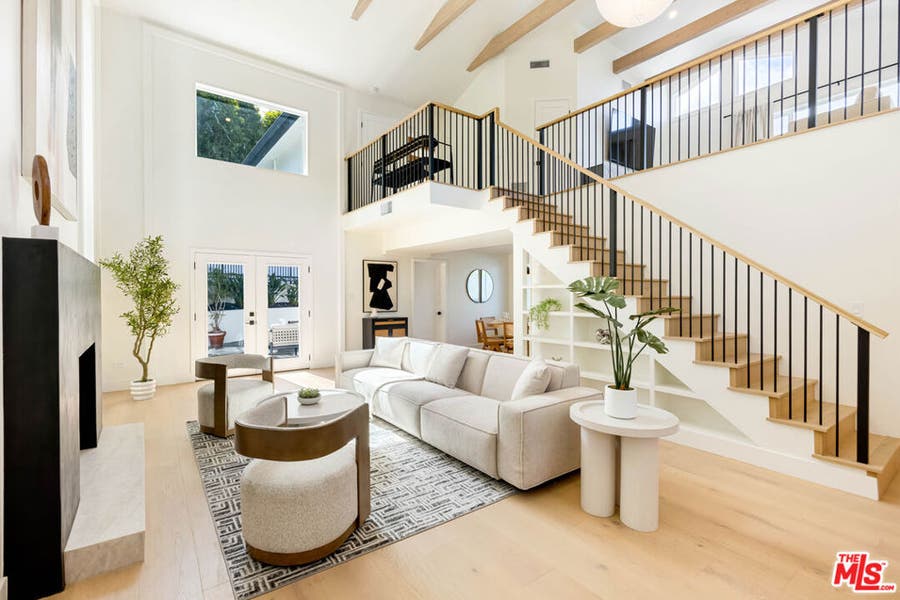 Property photo for 4041 Davana Road, Los Angeles, CA