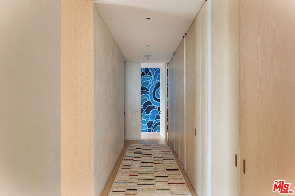 9040 W Sunset Boulevard, #905, West Hollywood, CA 90069 9040 W Sunset Boulevard, #905, West Hollywood, CA 90069