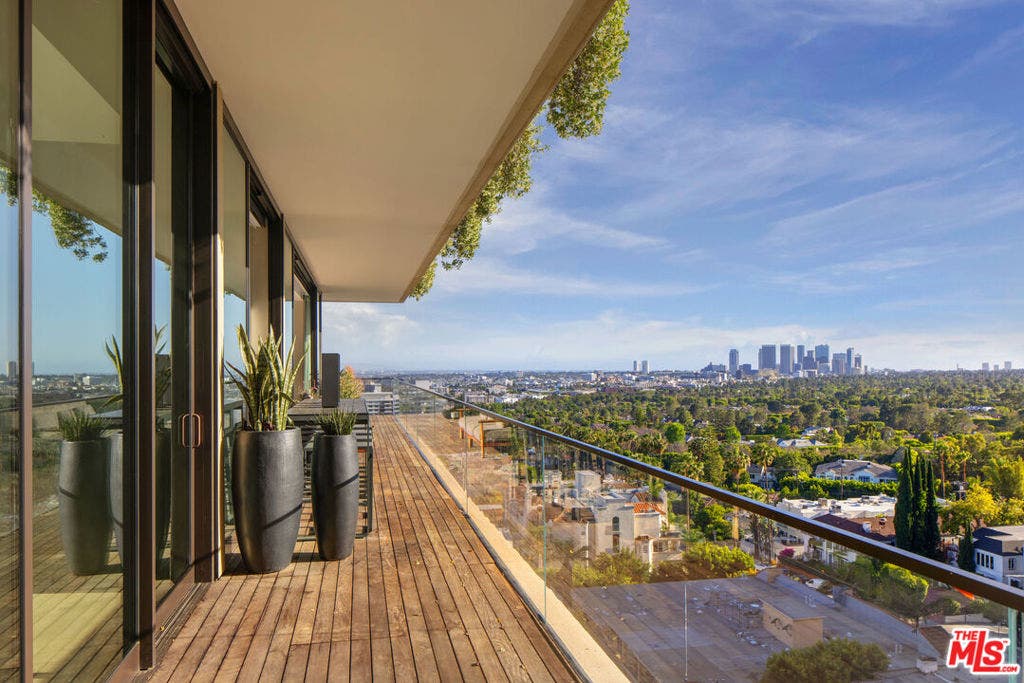 9040 W Sunset Boulevard, #905, West Hollywood, CA 90069 9040 W Sunset Boulevard, #905, West Hollywood, CA 90069