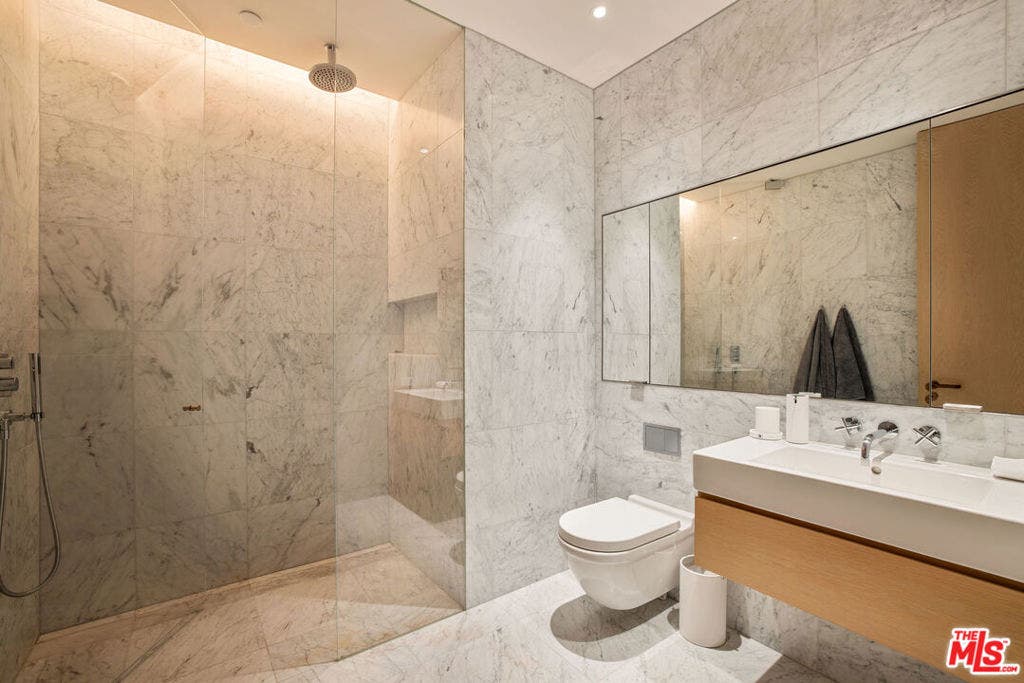 9040 W Sunset Boulevard, #905, West Hollywood, CA 90069 9040 W Sunset Boulevard, #905, West Hollywood, CA 90069