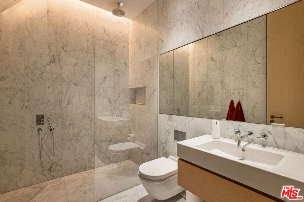 9040 W Sunset Boulevard, #905, West Hollywood, CA 90069 9040 W Sunset Boulevard, #905, West Hollywood, CA 90069