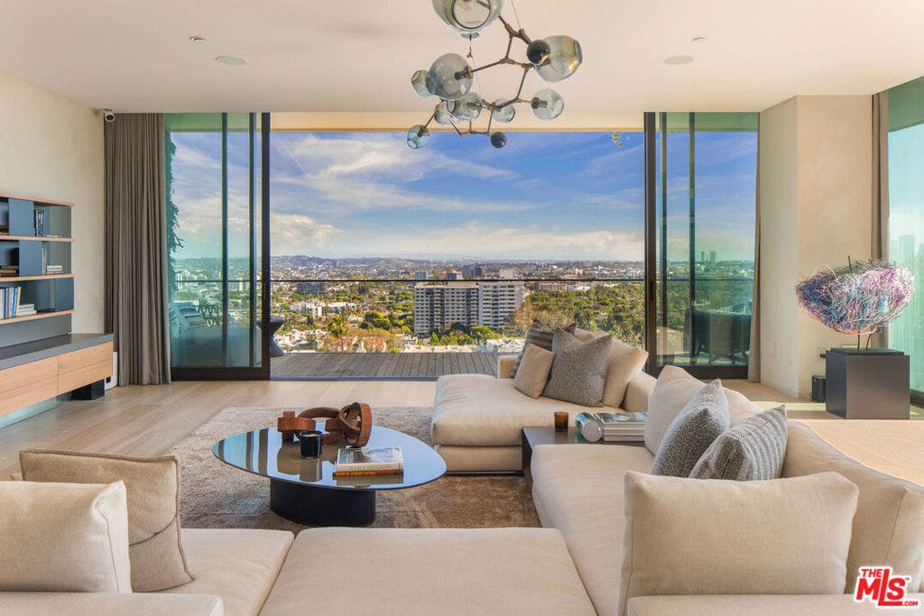 9040 W Sunset Boulevard, #905, West Hollywood, CA 90069 9040 W Sunset Boulevard, #905, West Hollywood, CA 90069
