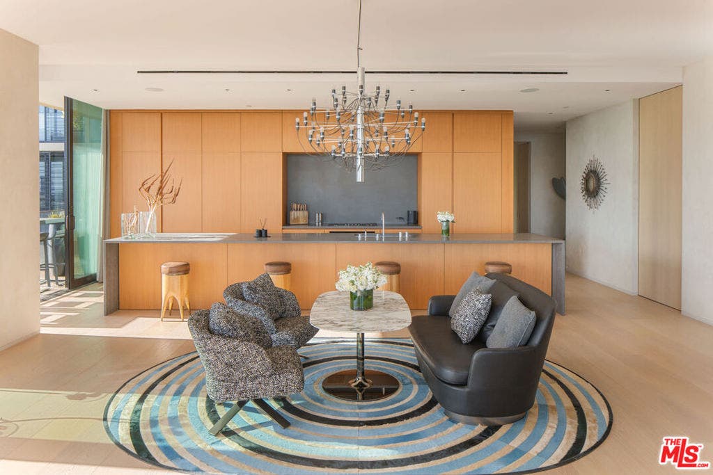 9040 W Sunset Boulevard, #905, West Hollywood, CA 90069 9040 W Sunset Boulevard, #905, West Hollywood, CA 90069