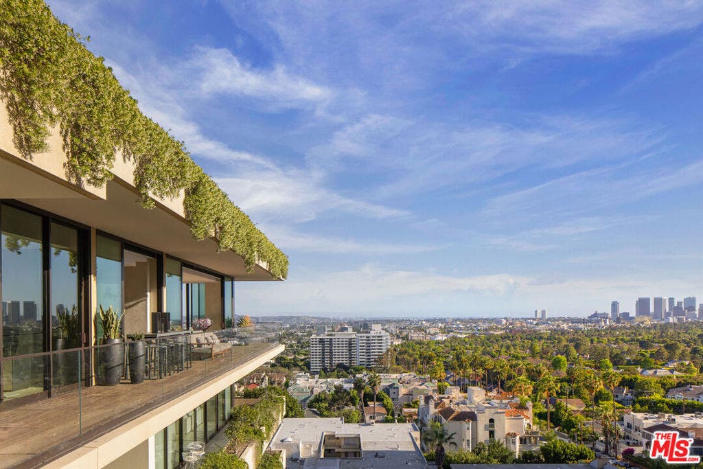 9040 W Sunset Boulevard, #905, West Hollywood, CA 90069 9040 W Sunset Boulevard, #905, West Hollywood, CA 90069