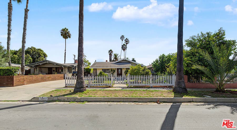 Property photo for 154 S Hobart Boulevard, Los Angeles, CA