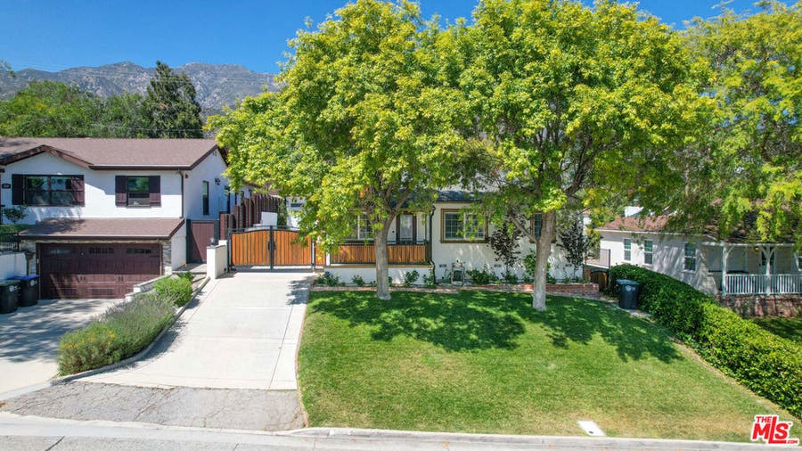 Property photo for 3317 Burritt Way, La Crescenta, CA