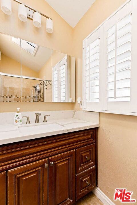 205 E Hurst Street, Covina, CA 91723 205 E Hurst Street, Covina, CA 91723