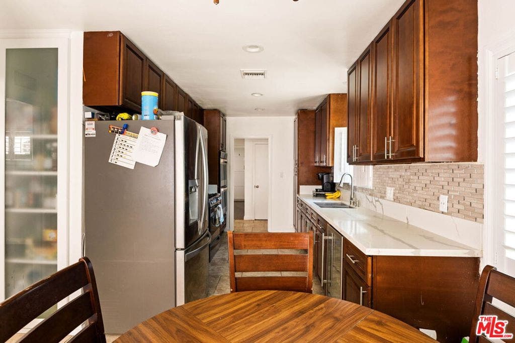 205 E Hurst Street, Covina, CA 91723 205 E Hurst Street, Covina, CA 91723