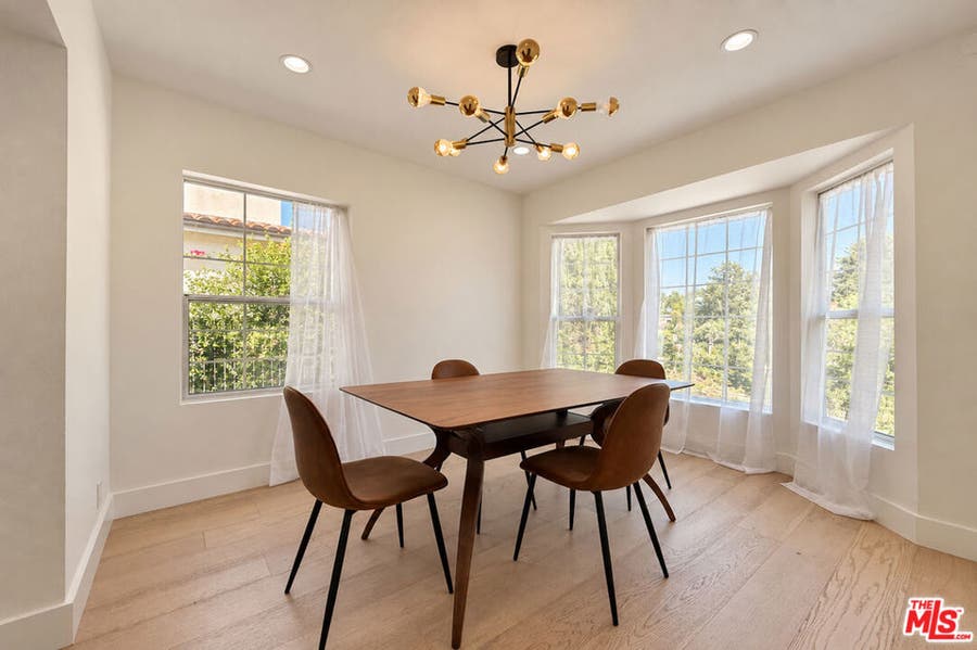 Property photo for 5143 Newcastle Avenue, Encino, CA