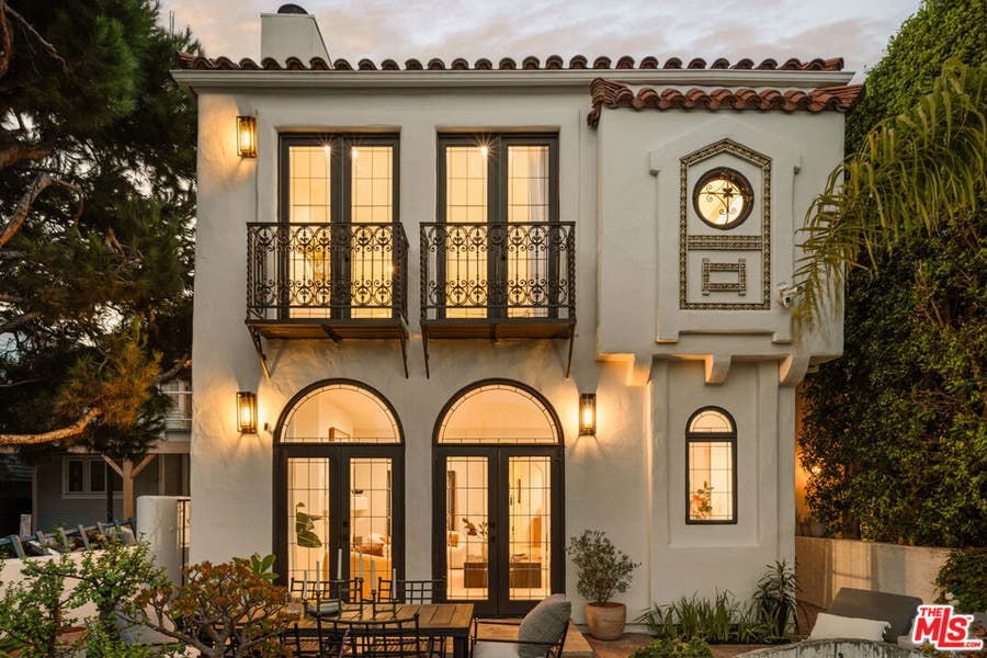 Property photo for 409 Howland Canal, Los Angeles, CA