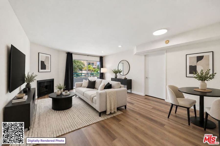 Property photo for 870 Crenshaw Boulevard, #305, Los Angeles, CA