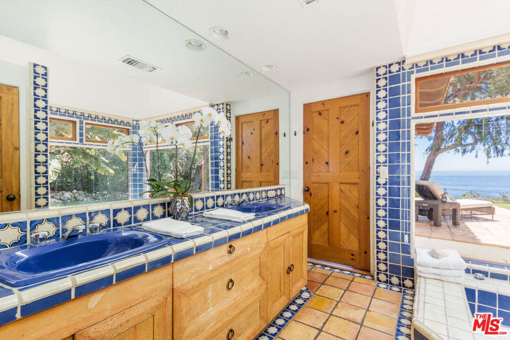 32752 Pacific Coast Highway, Malibu, CA 90265