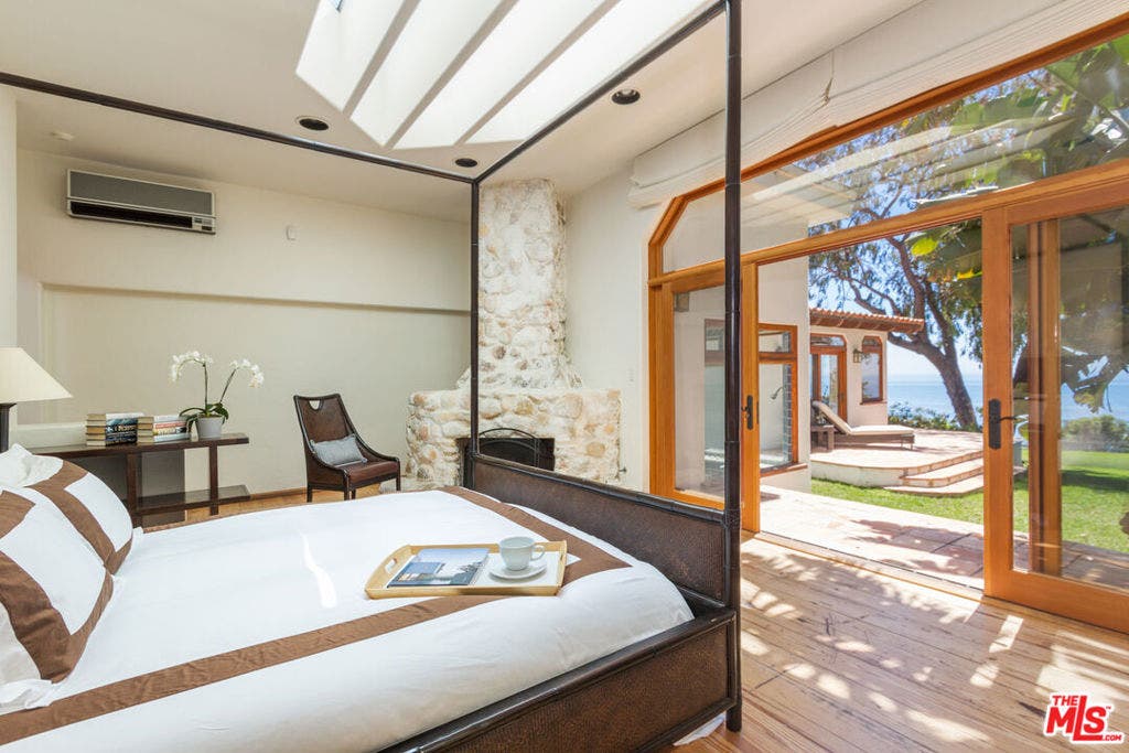 32752 Pacific Coast Highway, Malibu, CA 90265