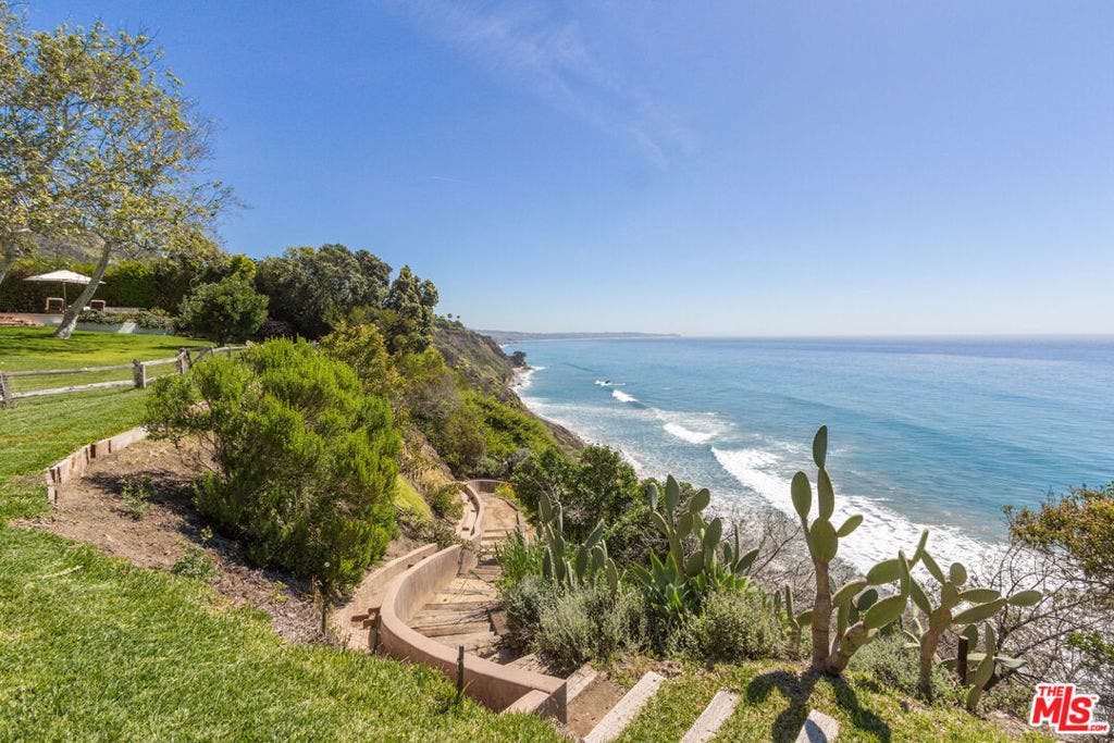 32752 Pacific Coast Highway, Malibu, CA 90265