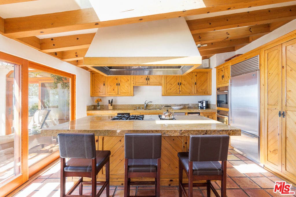 32752 Pacific Coast Highway, Malibu, CA 90265