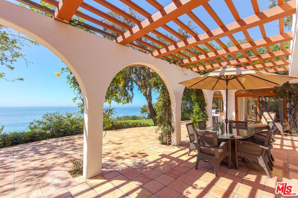32752 Pacific Coast Highway, Malibu, CA 90265