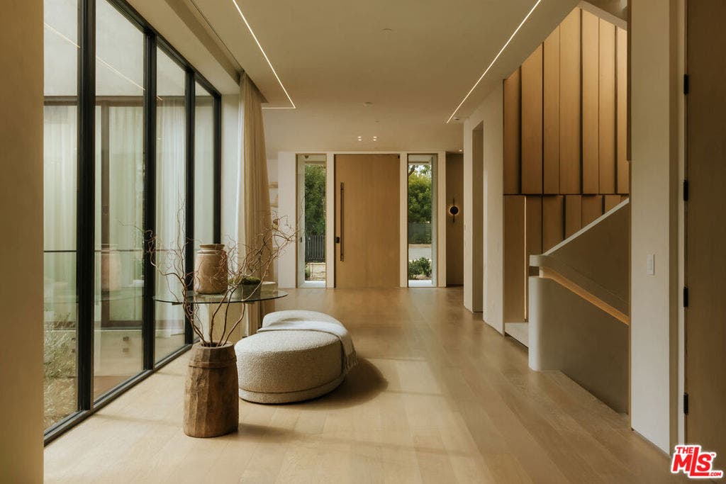 510 N Alpine Drive, Beverly Hills, CA 90210 510 N Alpine Drive, Beverly Hills, CA 90210