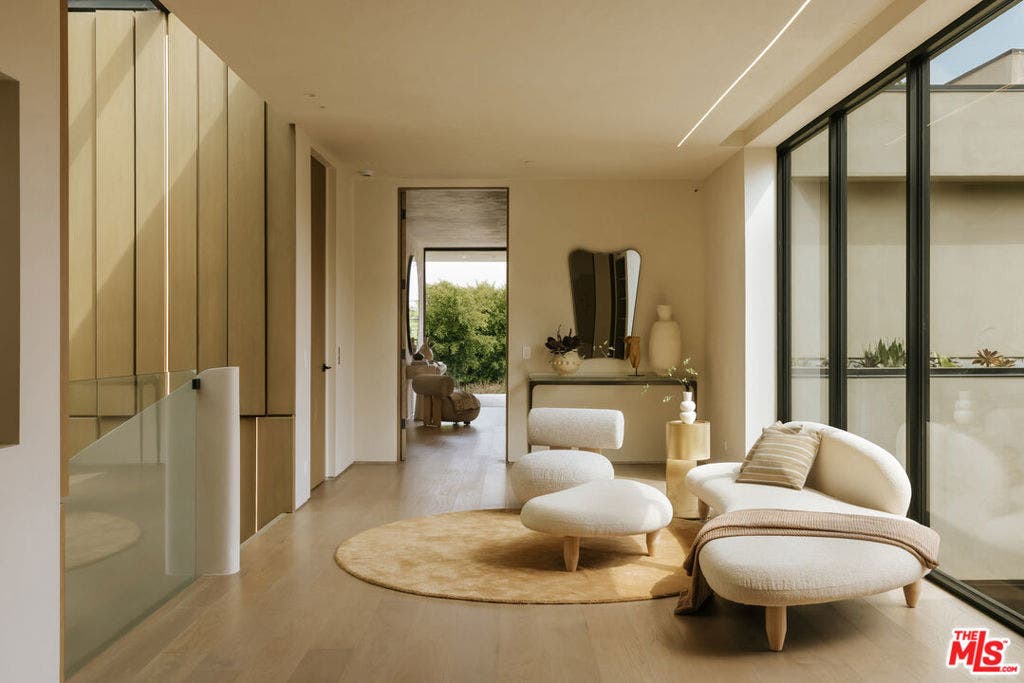 510 N Alpine Drive, Beverly Hills, CA 90210 510 N Alpine Drive, Beverly Hills, CA 90210
