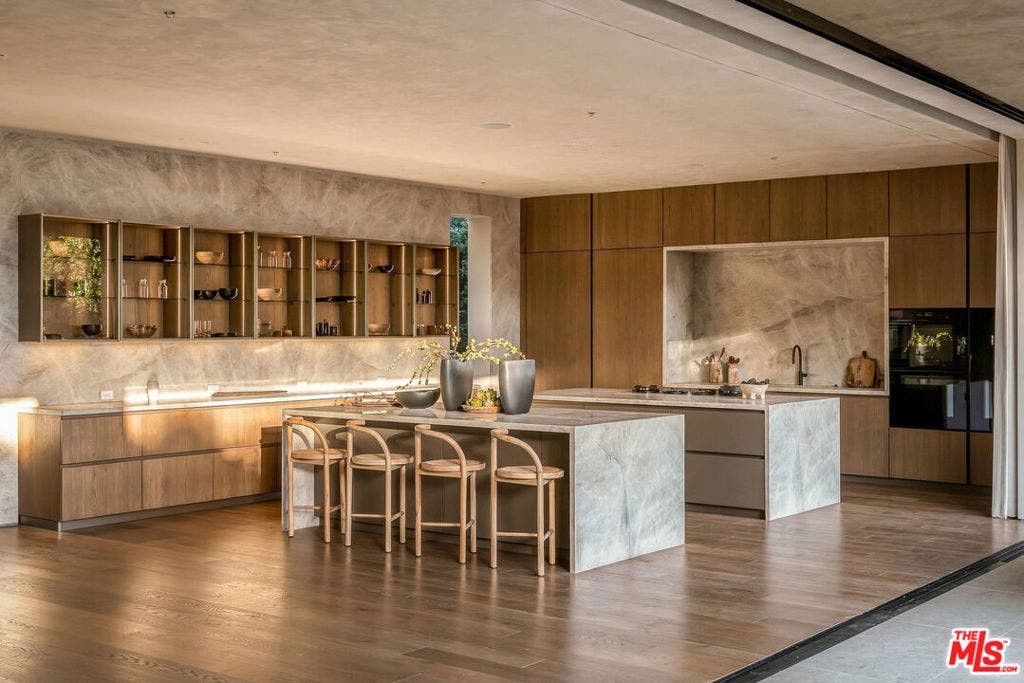 510 N Alpine Drive, Beverly Hills, CA 90210 510 N Alpine Drive, Beverly Hills, CA 90210