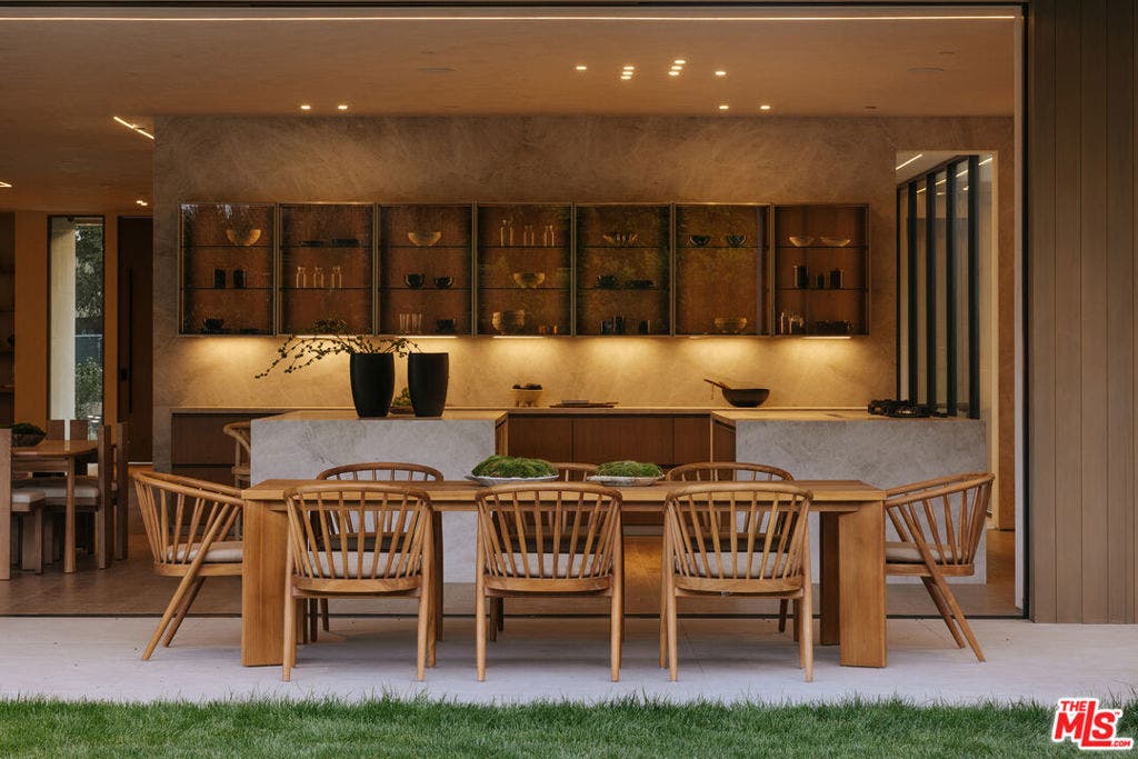 510 N Alpine Drive, Beverly Hills, CA 90210 510 N Alpine Drive, Beverly Hills, CA 90210