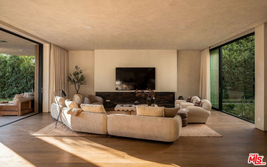 510 N Alpine Drive, Beverly Hills, CA 90210 510 N Alpine Drive, Beverly Hills, CA 90210