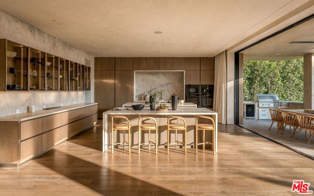 510 N Alpine Drive, Beverly Hills, CA 90210 510 N Alpine Drive, Beverly Hills, CA 90210