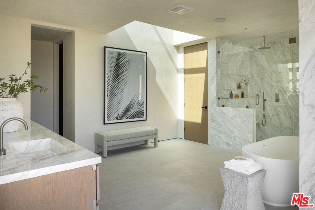 510 N Alpine Drive, Beverly Hills, CA 90210 510 N Alpine Drive, Beverly Hills, CA 90210