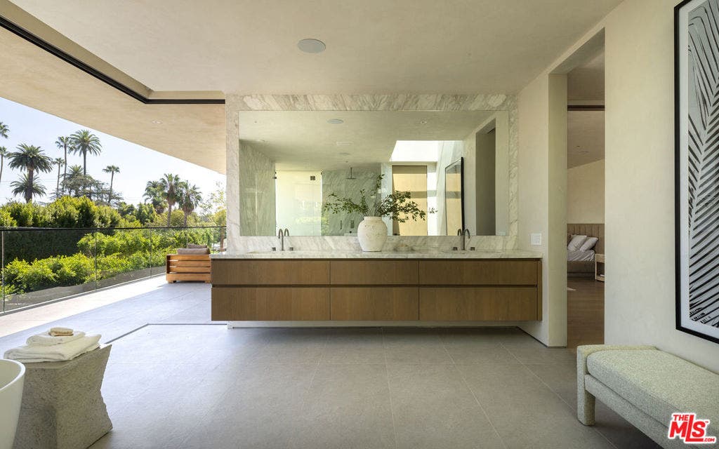 510 N Alpine Drive, Beverly Hills, CA 90210 510 N Alpine Drive, Beverly Hills, CA 90210