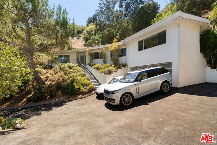 Property photo for 9659 Cedarbrook Drive, Los Angeles, CA