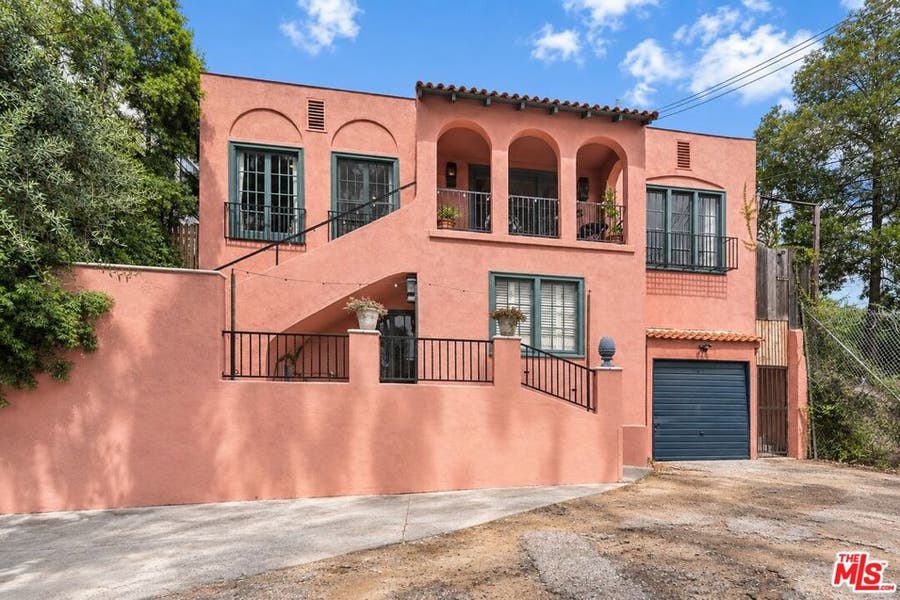 Property photo for 2118 Woodland Way, Los Angeles, CA
