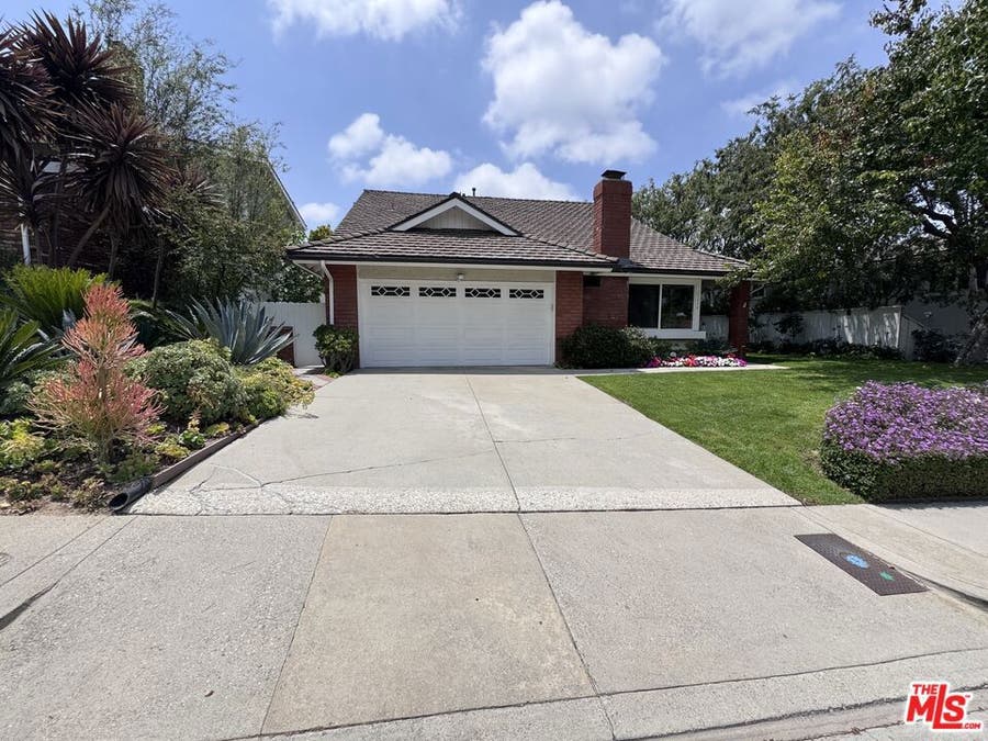 Property photo for 17230 Avenida De La Herradura, Pacific Palisades, CA