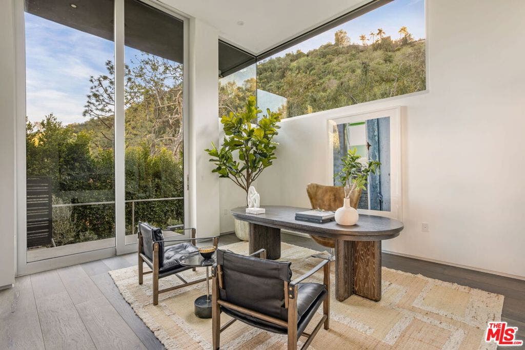 1116 Chantilly Road, Los Angeles, CA 90077 1116 Chantilly Road, Los Angeles, CA 90077