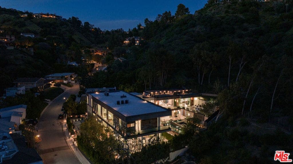 1116 Chantilly Road, Los Angeles, CA 90077 1116 Chantilly Road, Los Angeles, CA 90077