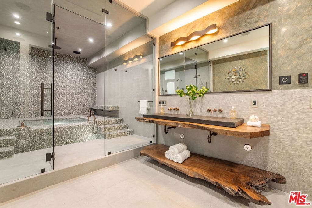 1116 Chantilly Road, Los Angeles, CA 90077 1116 Chantilly Road, Los Angeles, CA 90077