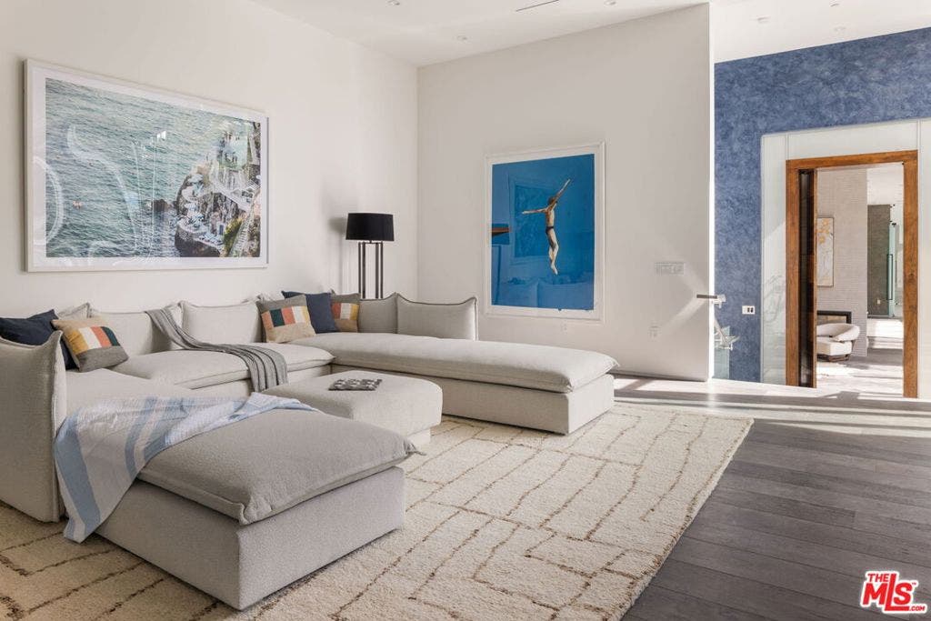 1116 Chantilly Road, Los Angeles, CA 90077 1116 Chantilly Road, Los Angeles, CA 90077