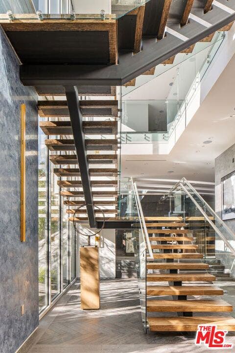 1116 Chantilly Road, Los Angeles, CA 90077 1116 Chantilly Road, Los Angeles, CA 90077