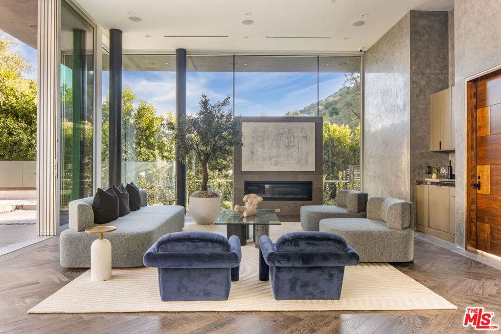 1116 Chantilly Road, Los Angeles, CA 90077 1116 Chantilly Road, Los Angeles, CA 90077